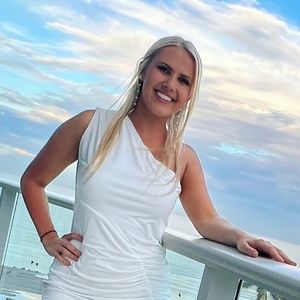 Meet your Posher, Katelyn